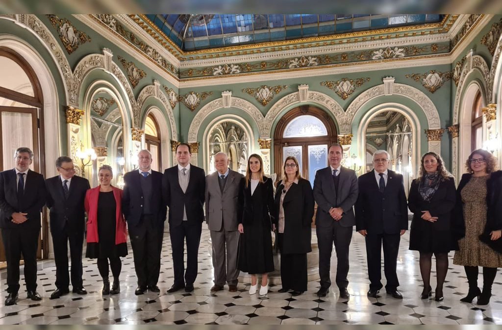 Visita al Ministerio de Relaciones Exteriores de Uruguay